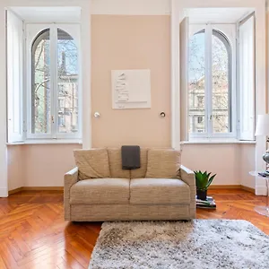 porta-romana-cozy-studio.it-lombardy.com/